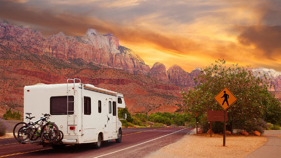 HOW TO CHOOSE AN RV: ALL FACTORS TO CONSIDER
