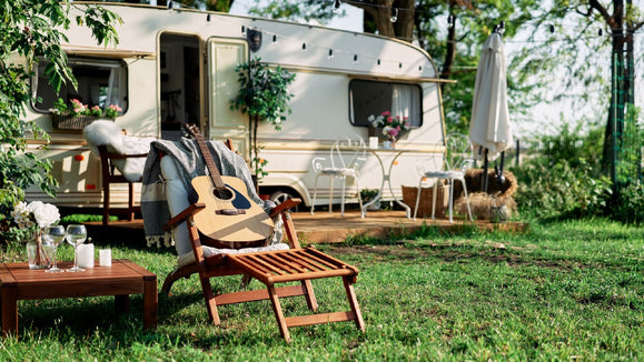 WHAT IS A TRAILER: DEFINITION, TRAILER TYPES & FEATURES