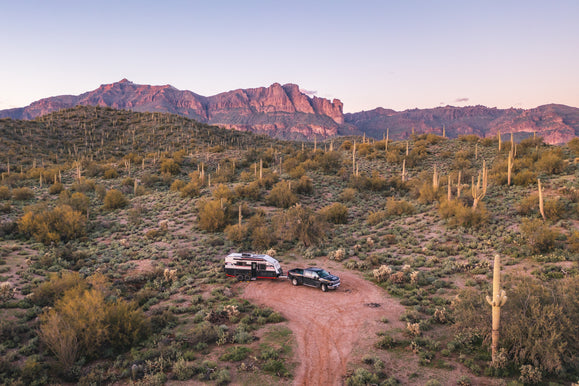 Toy Hauler vs Travel Trailer: Key Differences, Pros & Cons, and How to Choose the Right RV for Your Adventure