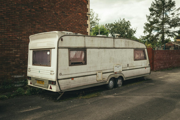 RV Sealant Compatibility: Choose the Right Reseal Material