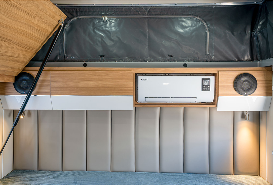 HQ12 pop-top sleeping space and wall details