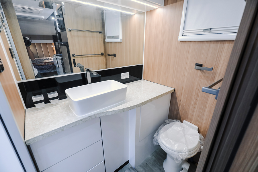 HQ19 bathroom vanity with vessel sink, wide mirror and under-counter storage
